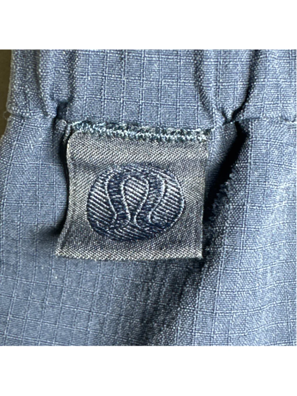Lululemon Men’s Basketball Athletic Shorts Size L Blue Navy